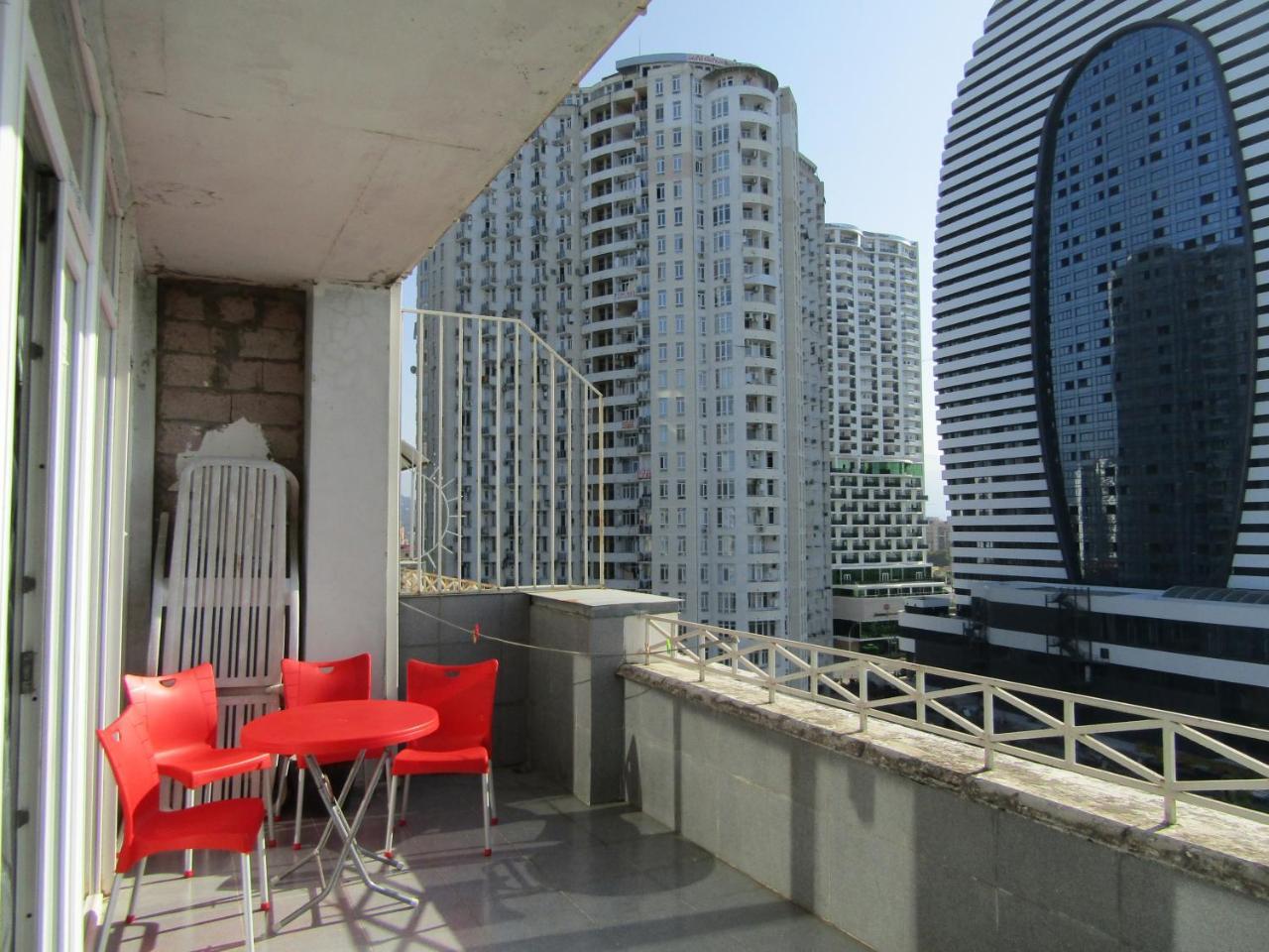 Apartment Miracle バトゥーミ エクステリア 写真
